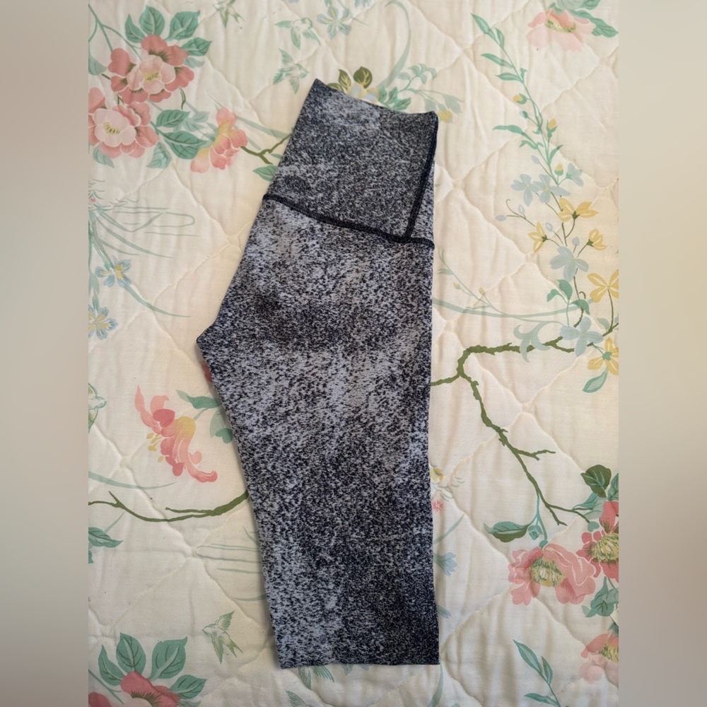 Lululemon Athletica Black and Gray Leggings